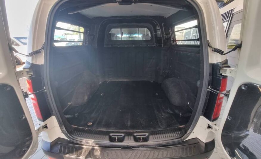 2012 HYUNDAI H-1 2.5 CRDi MULTICAB A/T 6 SEAT
