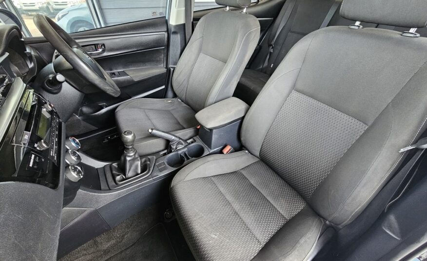 2015 TOYOTA COROLLA 1.4D ESTEEM