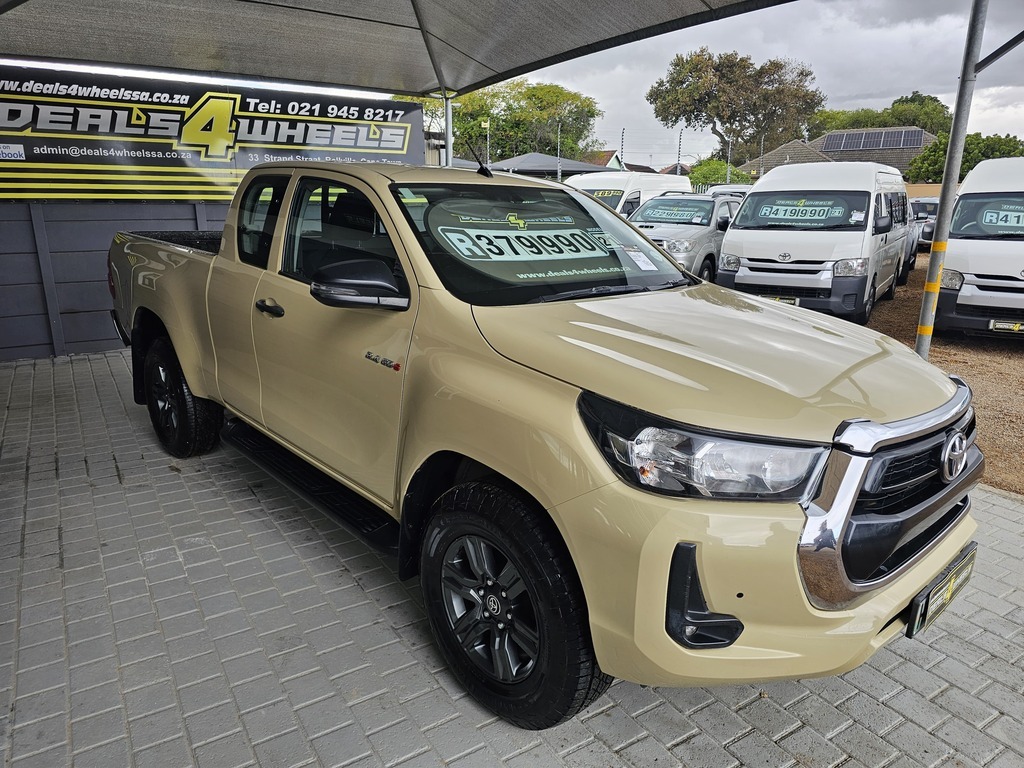 2021 TOYOTA HILUX 2.4 GD-6 RB RAIDER P/U E/CAB