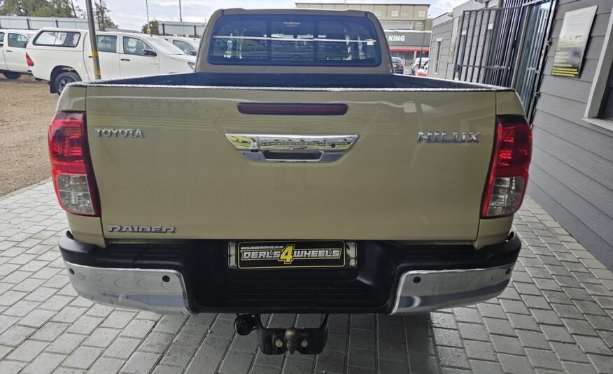 2021 TOYOTA HILUX 2.4 GD-6 RB RAIDER P/U E/CAB