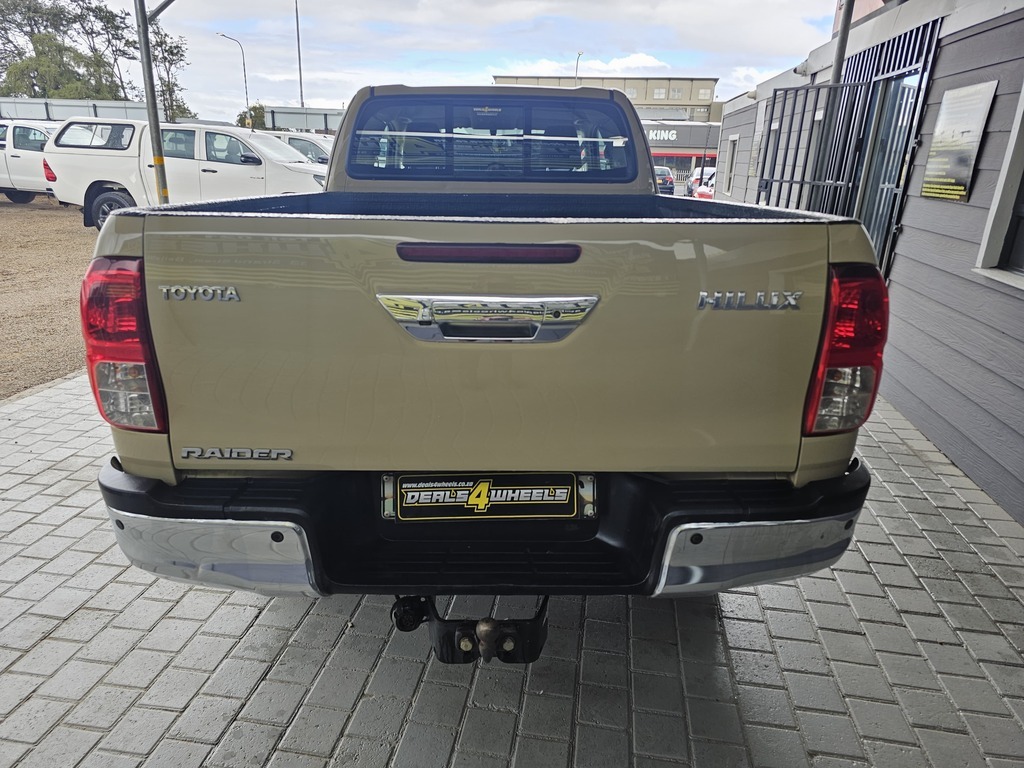 2021 TOYOTA HILUX 2.4 GD-6 RB RAIDER P/U E/CAB