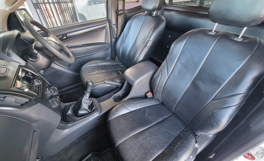 2014 ISUZU KB 250 D-TEQ LE P/U E/CAB