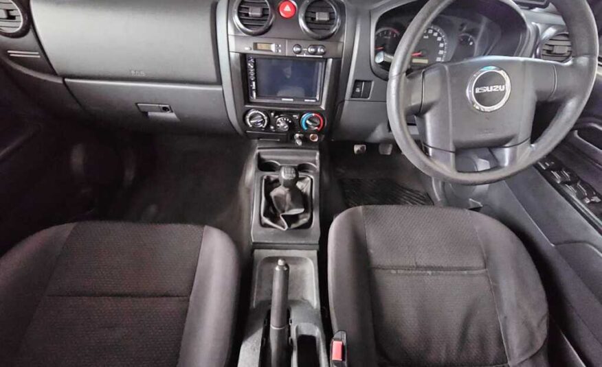 2010 ISUZU KB250D-TEQ LE P/U D/C