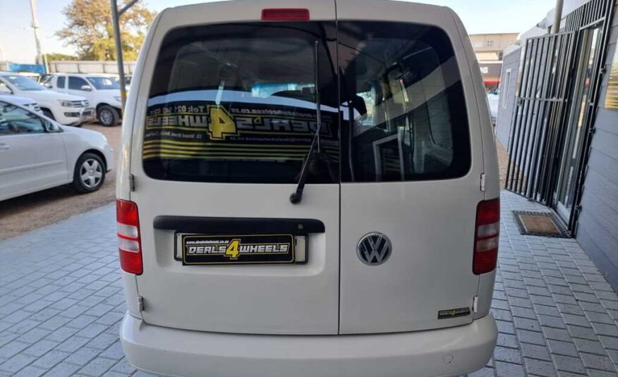 2014 VOLKSWAGEN CADDY MAXI 2.0TDi (81KW) CREWBUS P/V