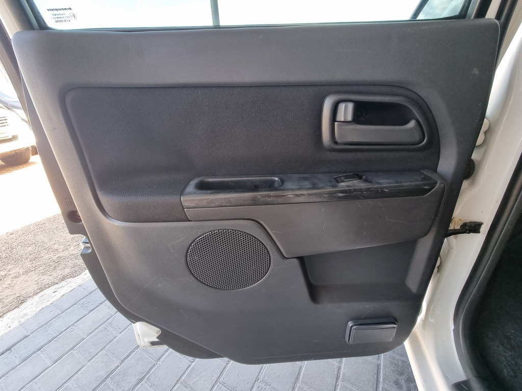 2009 ISUZU KB240 LE P/U D/C