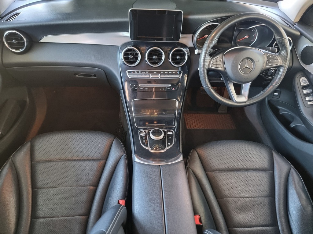 2016 MERCEDES-BENZ GLC 220d