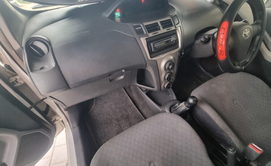 2011 TOYOTA YARIS ZEN3 ACS 5Dr