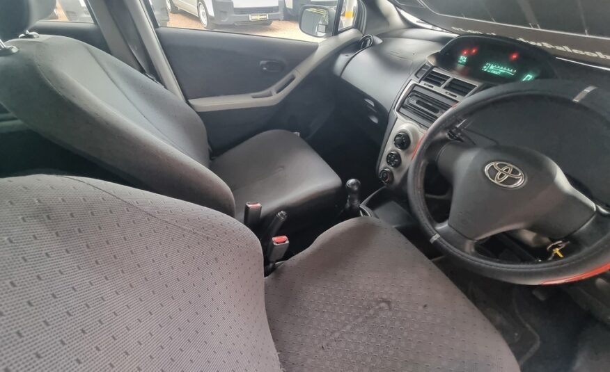2011 TOYOTA YARIS ZEN3 ACS 5Dr