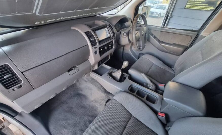 2011 NISSAN NAVARA 2.5 dCi LE P/U D/C