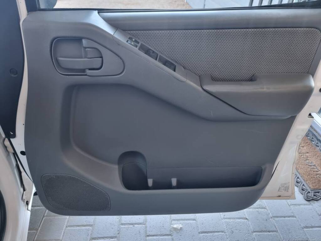 2011 NISSAN NAVARA 2.5 dCi LE P/U D/C