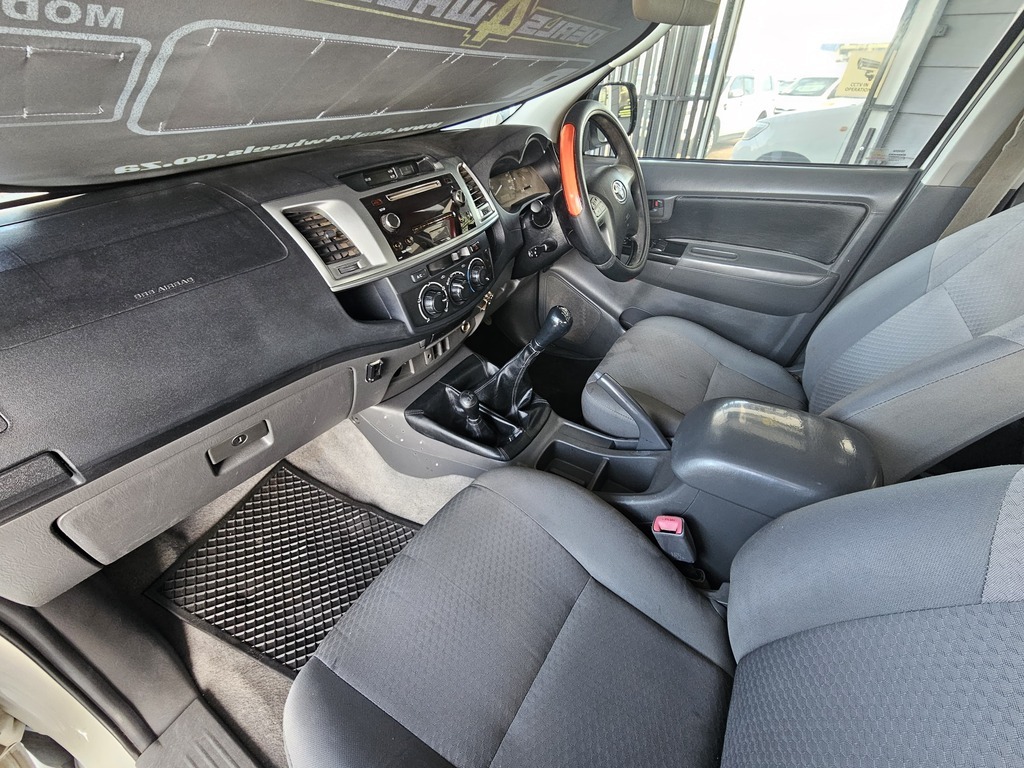 2014 TOYOTA HILUX 2.5D-4D SRX 4X4 P/U D/C