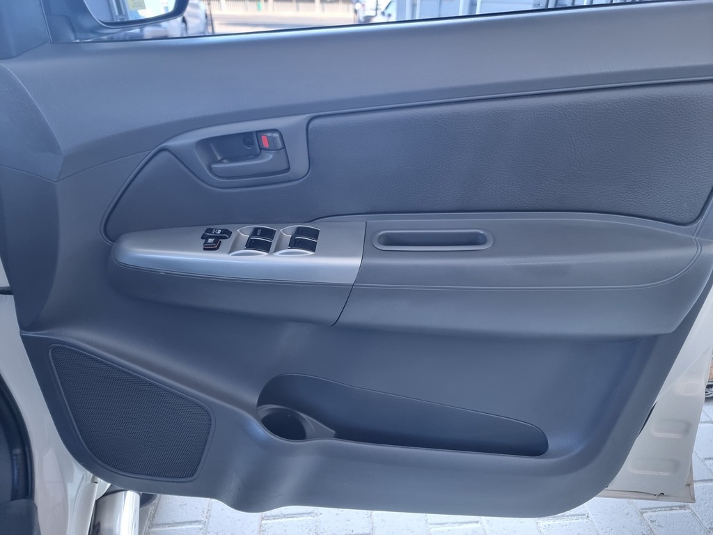 2012 TOYOTA HILUX 3.0 D-4D RAIDER R/B P/U D/C