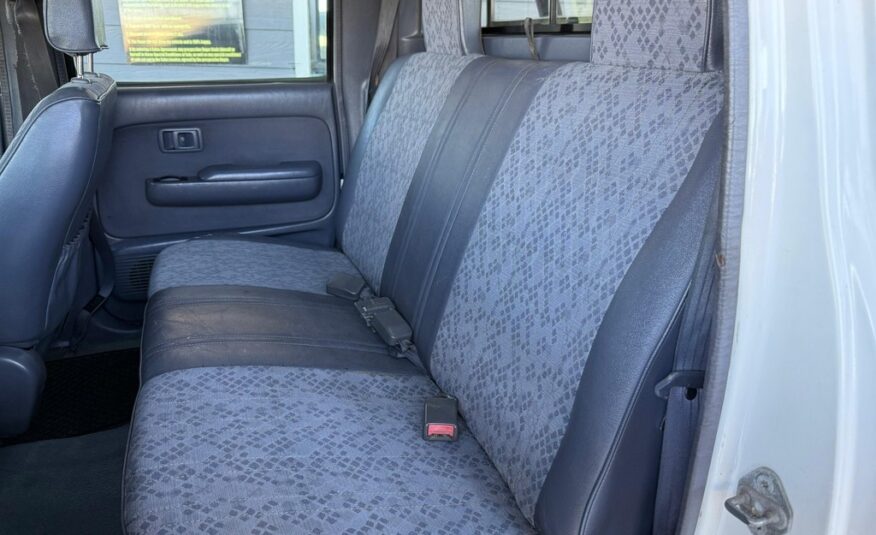 2001 TOYOTA HILUX 3000KZ-TE RAIDER 4X4 P/U D/C