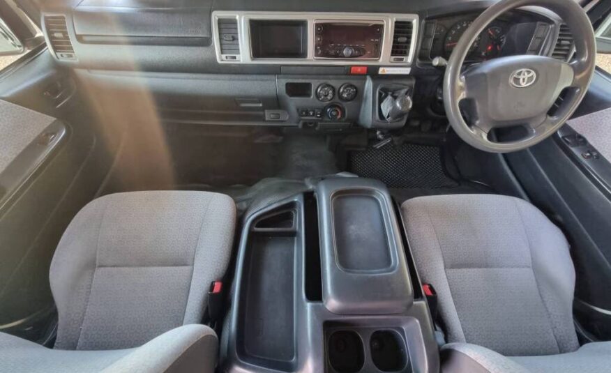 2018 TOYOTA QUANTUM HIACE 2.5 D-4D 14 SEAT