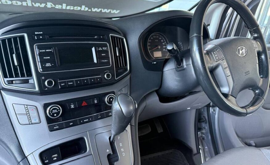 2017 HYUNDAI H-1 2.5 CRDI A/T/ 2.5 ELITE A/T