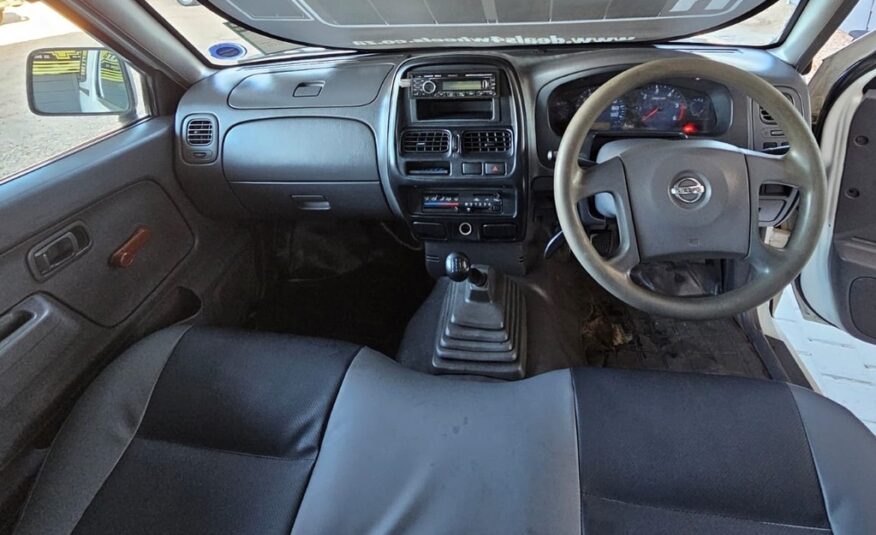 2013 NISSAN HARDBODY NP300 2.5 TDi LWB S (K04/K41) P/U S/C