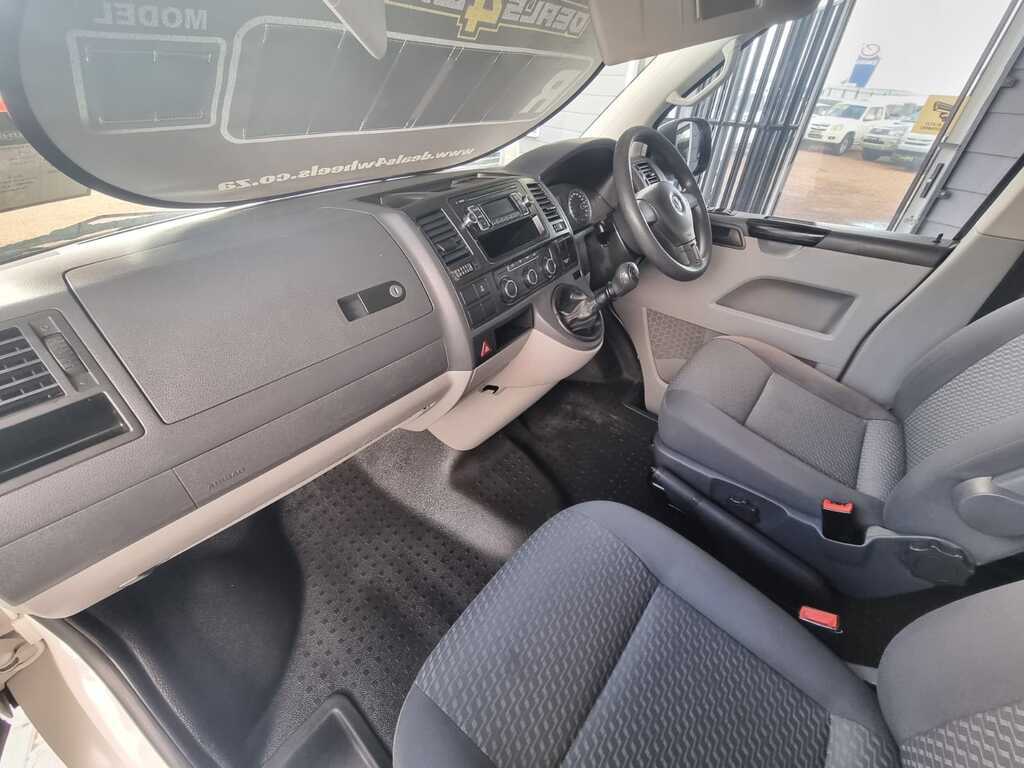 2013 VOLKSWAGEN T5 KOMBI 2.0 TDi (75KW) BASE (TRENDLINE)