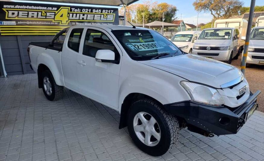 2014 ISUZU KB 250 D-TEQ LE P/U E/CAB