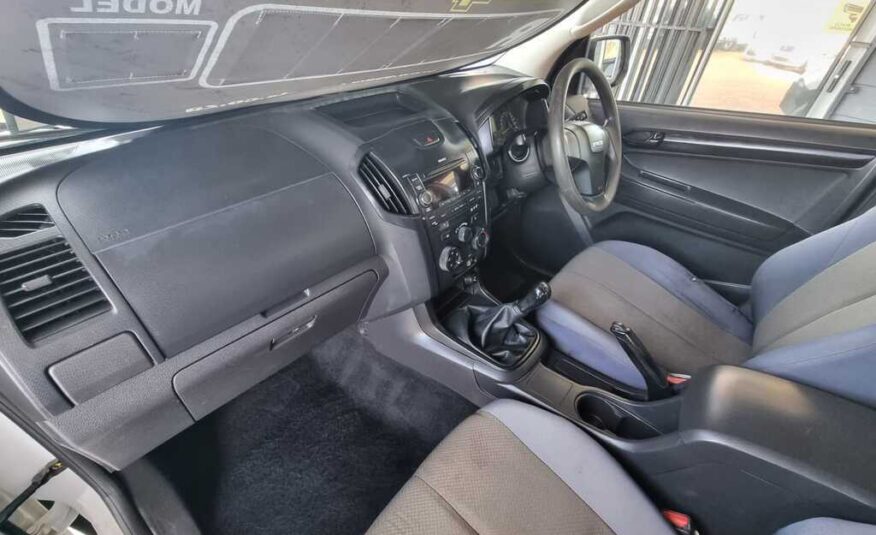 2014 ISUZU KB 250 D-TEQ LE P/U E/CAB