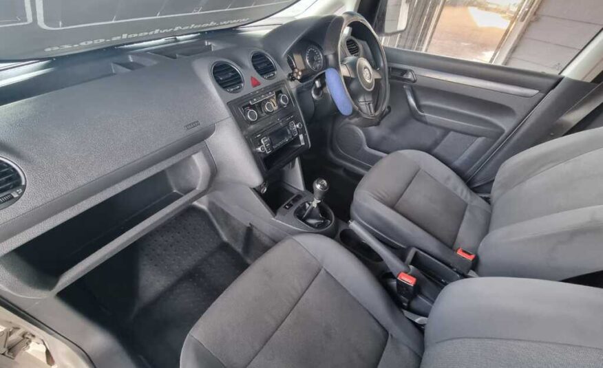 2014 VOLKSWAGEN CADDY MAXI 2.0TDi (81KW) CREWBUS P/V