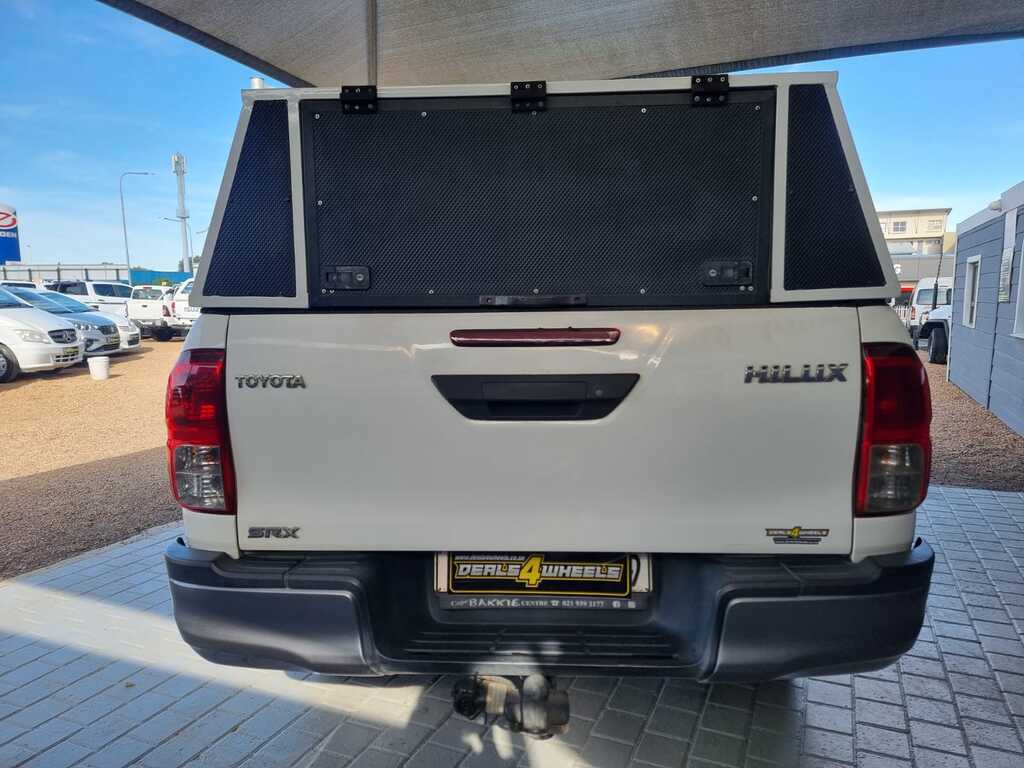 2017 TOYOTA HILUX 2.4 GD-6 RB SRX P/U D/C