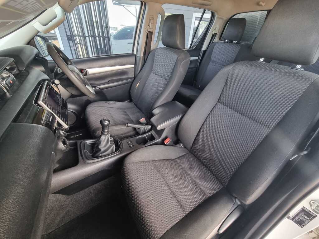 2017 TOYOTA HILUX 2.4 GD-6 RB SRX P/U D/C