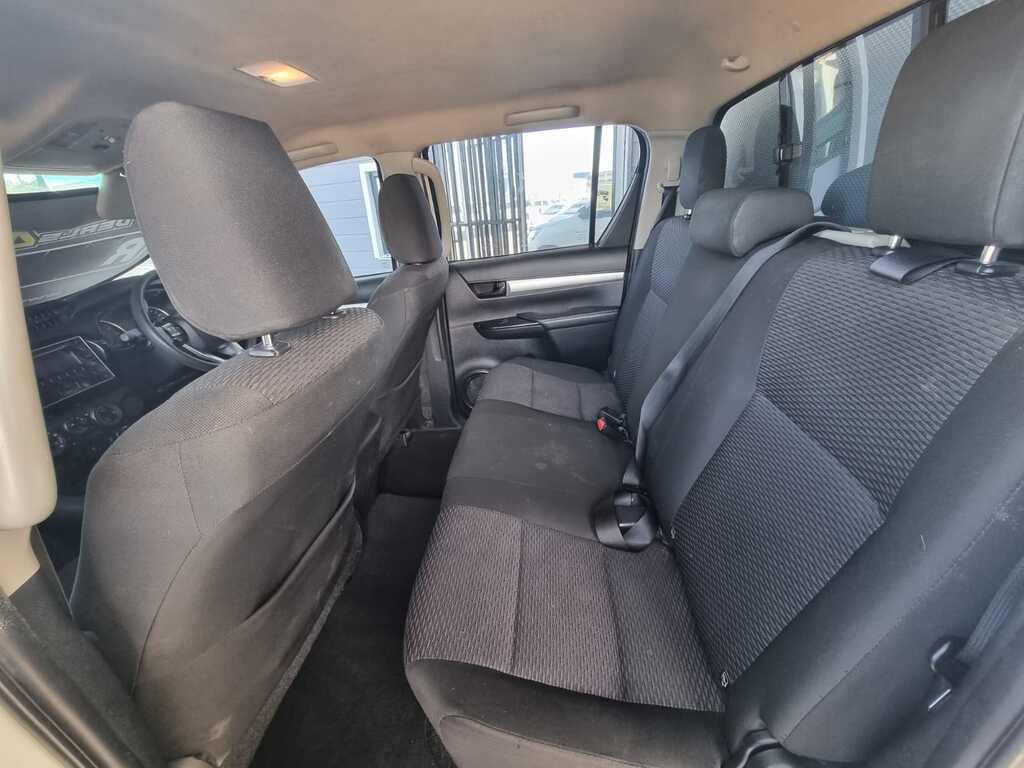2017 TOYOTA HILUX 2.4 GD-6 RB SRX P/U D/C
