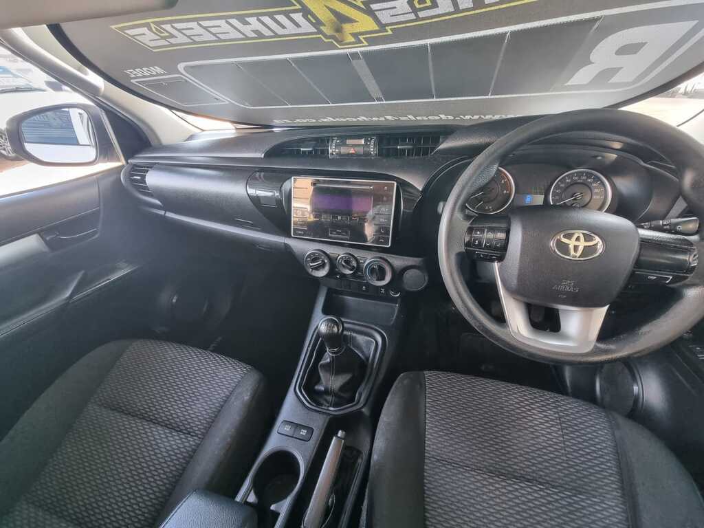 2017 TOYOTA HILUX 2.4 GD-6 RB SRX P/U D/C