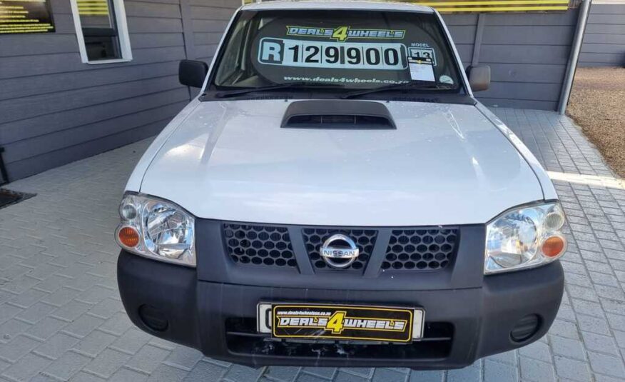 2013 NISSAN HARDBODY NP300 2.5TDi LWB (K03/K40) P/U S/C