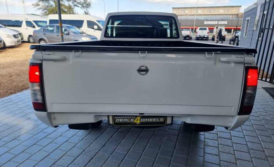2013 NISSAN HARDBODY NP300 2.5TDi LWB (K03/K40) P/U S/C