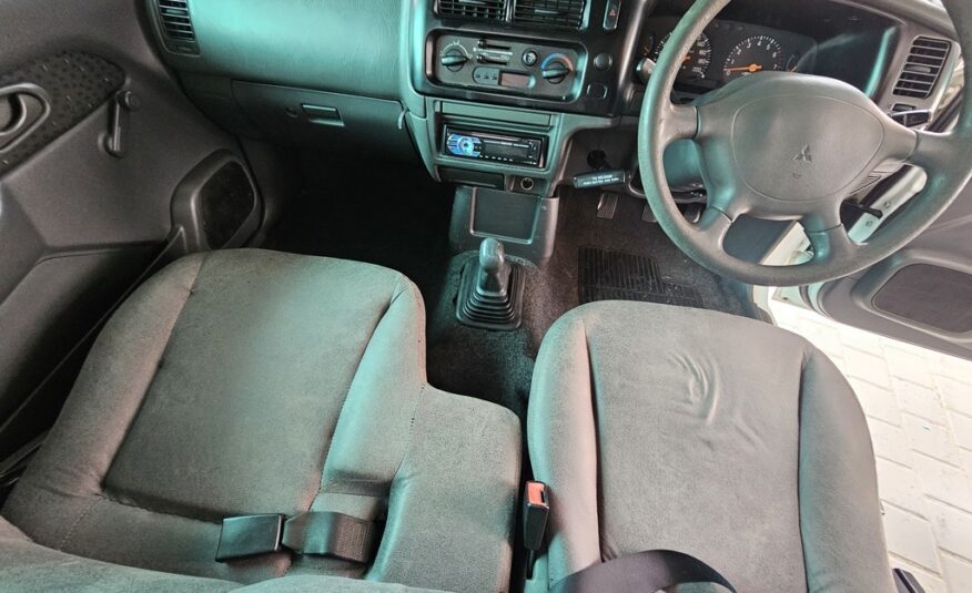 2007 MITSUBISHI COLT 2000 LWB P/U S/C
