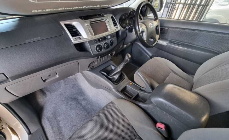 2013 TOYOTA HILUX 3.0D-4D RAIDER XTRA CAB P/U S/C