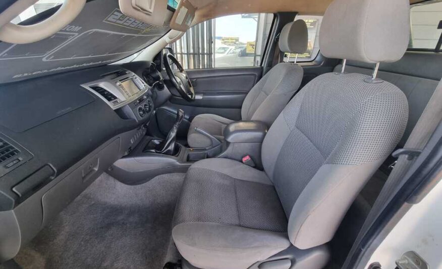 2013 TOYOTA HILUX 3.0D-4D RAIDER XTRA CAB P/U S/C