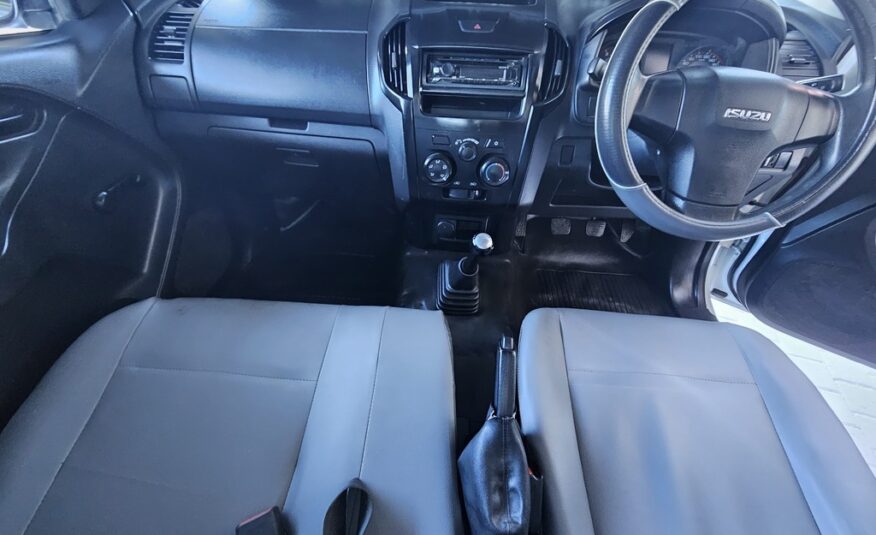 2017 ISUZU KB 250 D-TEQ HO FLEETSIDE SAFETY P/U S/C