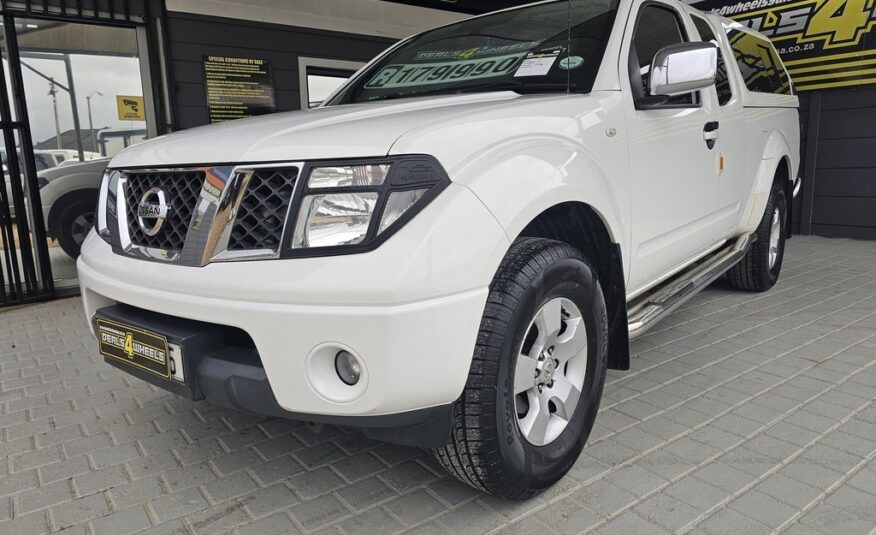 2011 NISSAN NAVARA 2.5 dCi  XE K/CAB P/U S/C