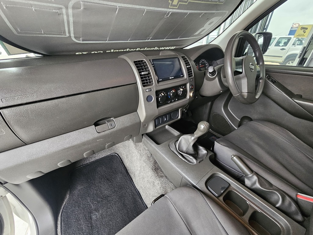 2011 NISSAN NAVARA 2.5 dCi XE K/CAB P/U S/C
