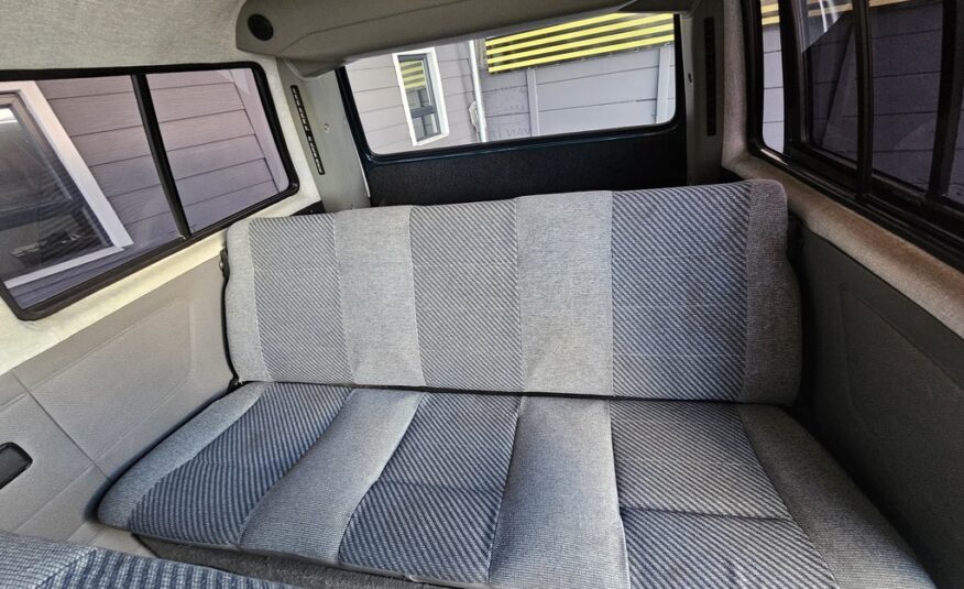 1996 VOLKSWAGEN VOLKSIE BUS 2.3